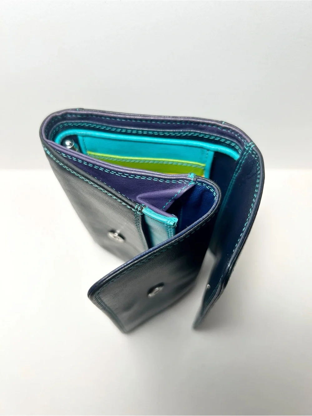 MyWalit Double Flap Ladies Trifold Leather Wallet -Black Multi, with Pen EUC